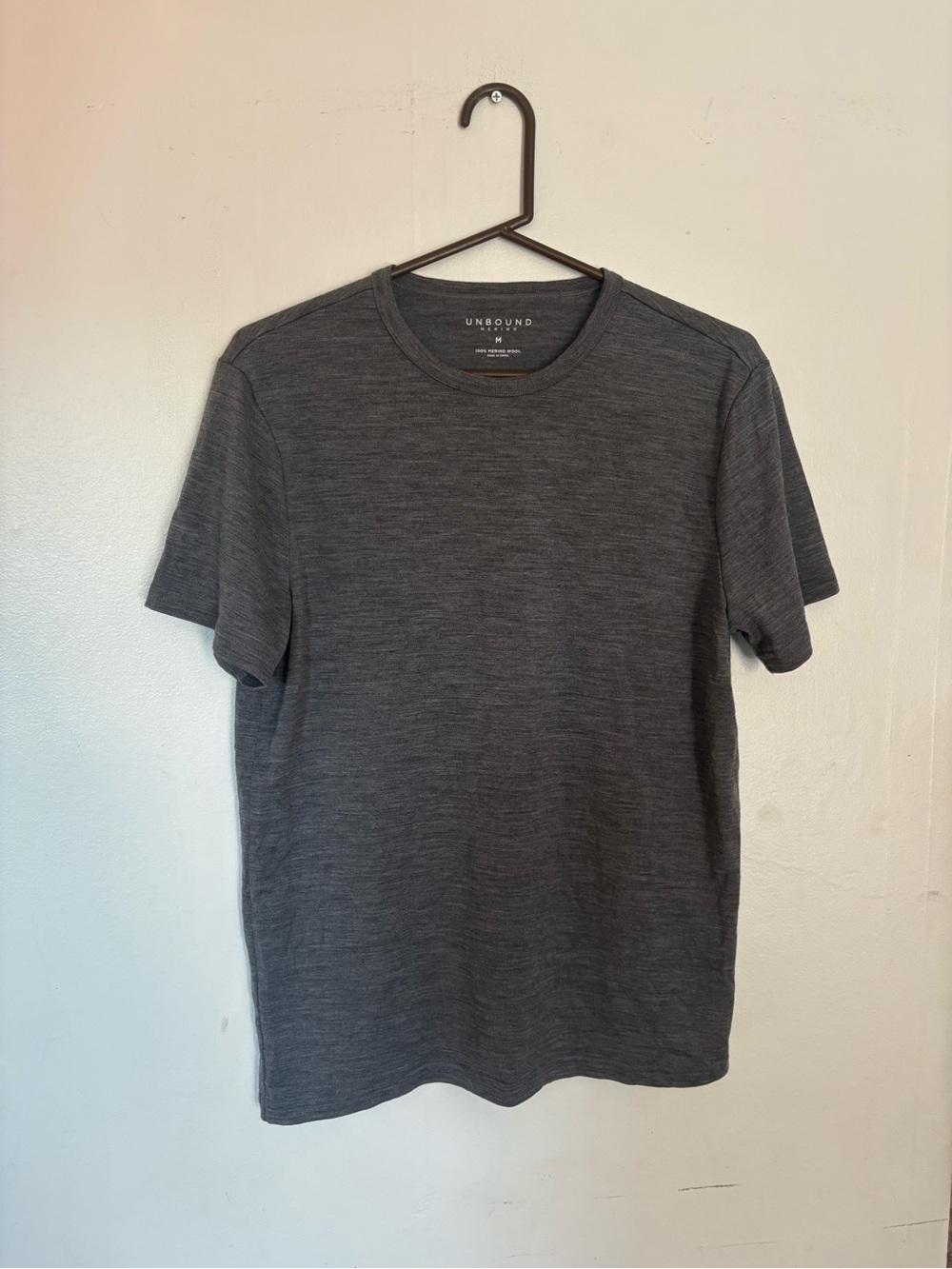 Unbound Merino Wool Crewneck T Shirt - Charcoal Gray - Size Medium